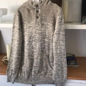 Pullover hoodie sweater